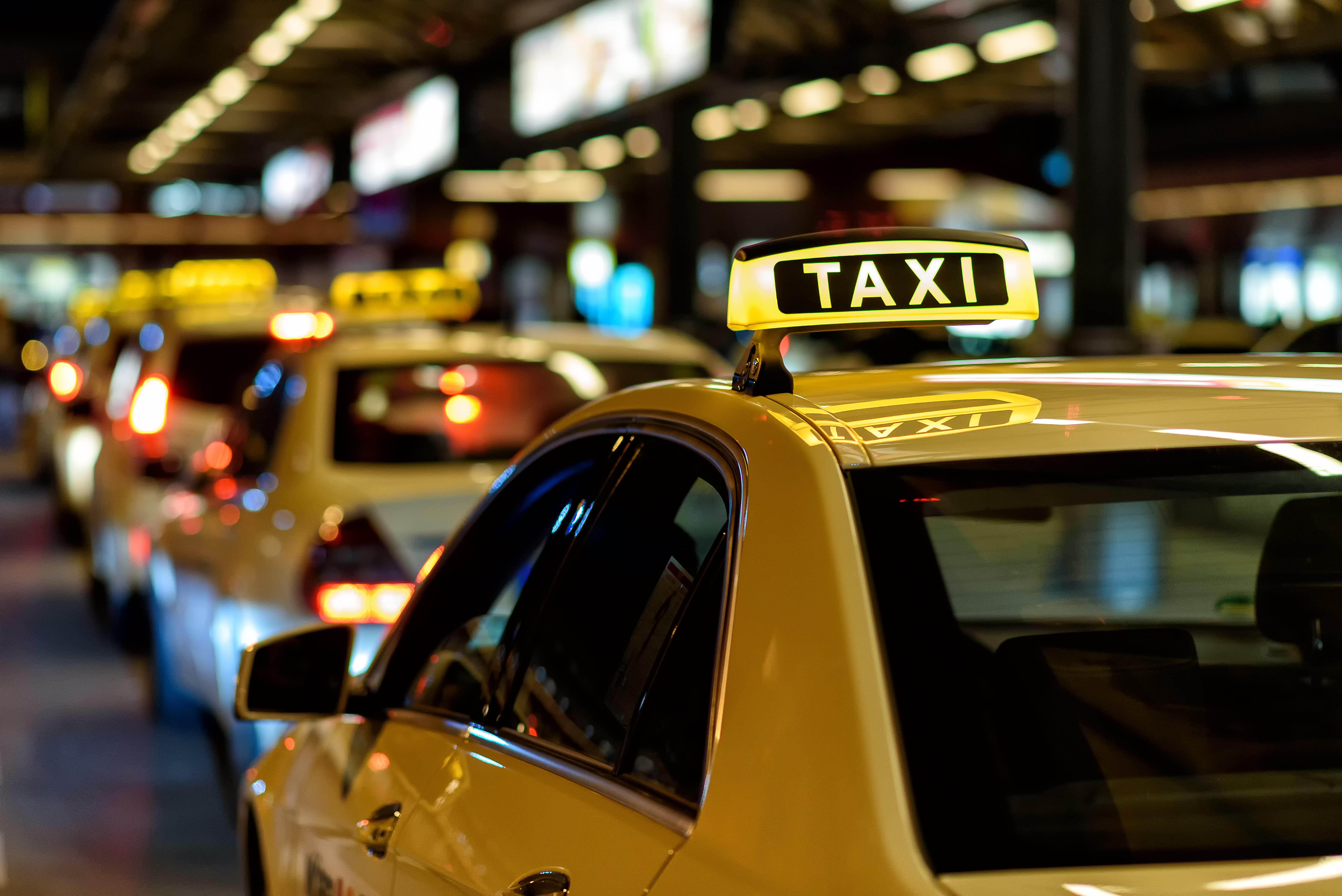 Taxi Bad Nauheim 24 – zuverlässiges Taxiunternehmen für Bad Nauheim und Flughafentransfer Frankfurt